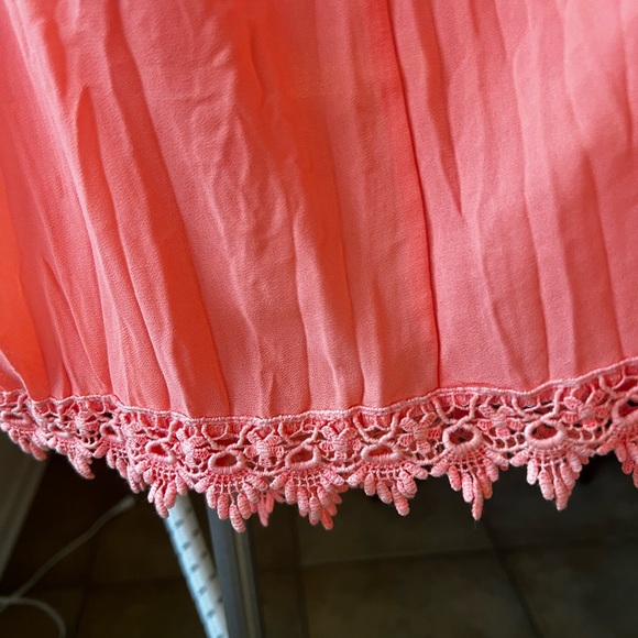 Spring Top - Picture 6 of 6